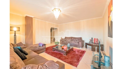 Apartamento T4 para Venda em Aver-O-Mar, Amorim e Terroso
