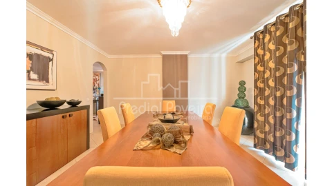 Apartamento T4 para Venda em Aver-O-Mar, Amorim e Terroso