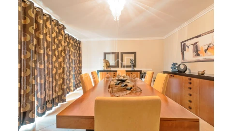 Apartamento T4 para Venda em Aver-O-Mar, Amorim e Terroso