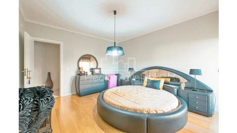 Apartamento T4 para Venda em Aver-O-Mar, Amorim e Terroso