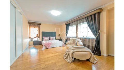 Apartamento T4 para Venda em Aver-O-Mar, Amorim e Terroso