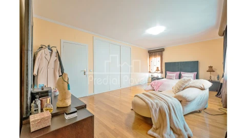 Apartamento T4 para Venda em Aver-O-Mar, Amorim e Terroso
