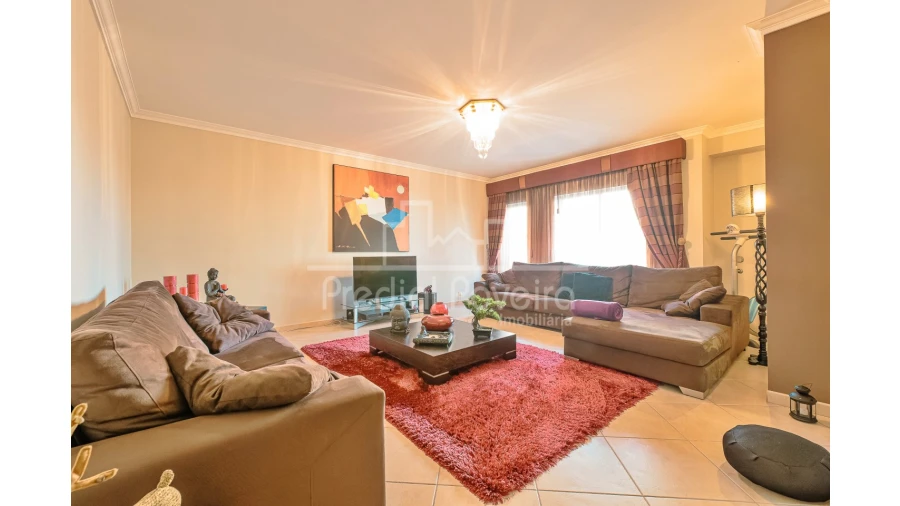 Apartamento T4 para Venda em Aver-O-Mar, Amorim e Terroso