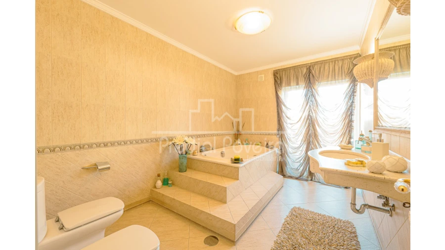 Apartamento T4 para Venda em Aver-O-Mar, Amorim e Terroso Foto 17