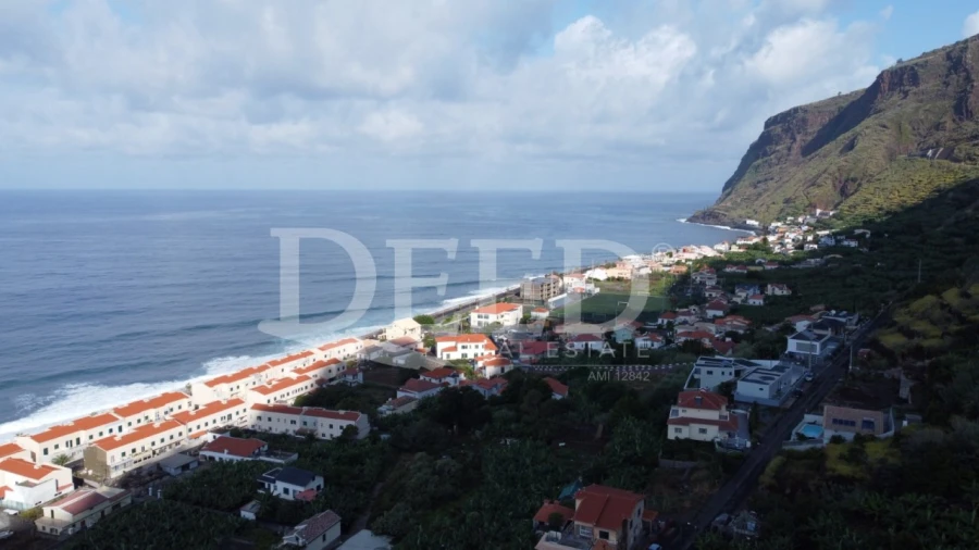Terreno para Venda em Paul do Mar Foto 9