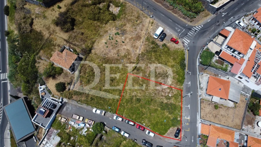 Terreno para Venda em Funchal (São Pedro)