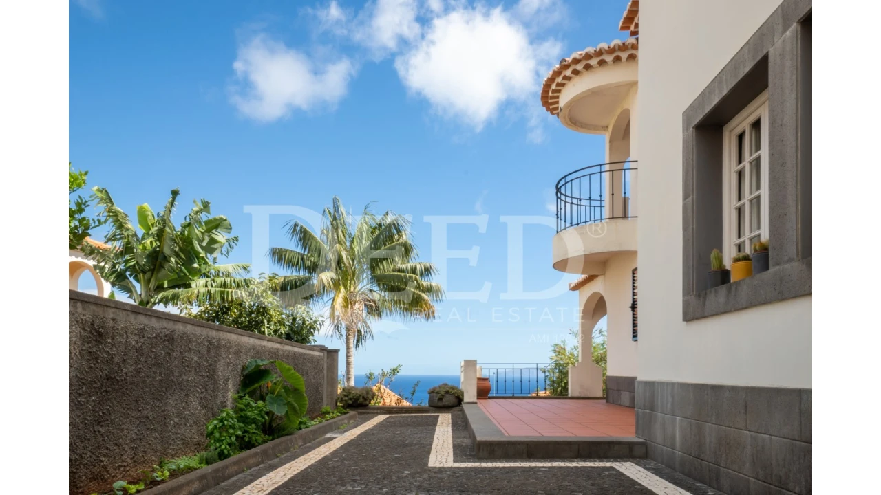 Moradia T4 para Venda em Agua de Pena Foto 24