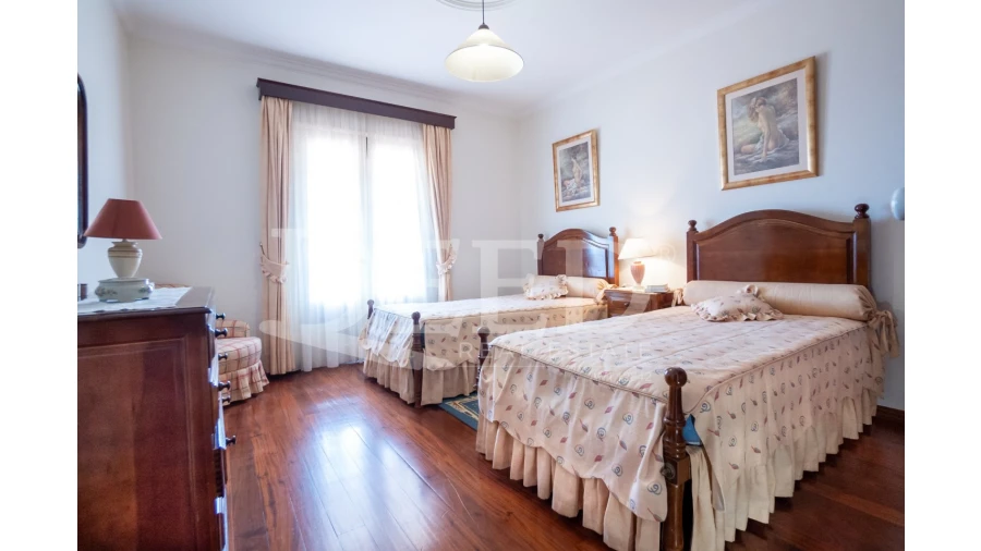 Moradia T4 para Venda em Agua de Pena Foto 10