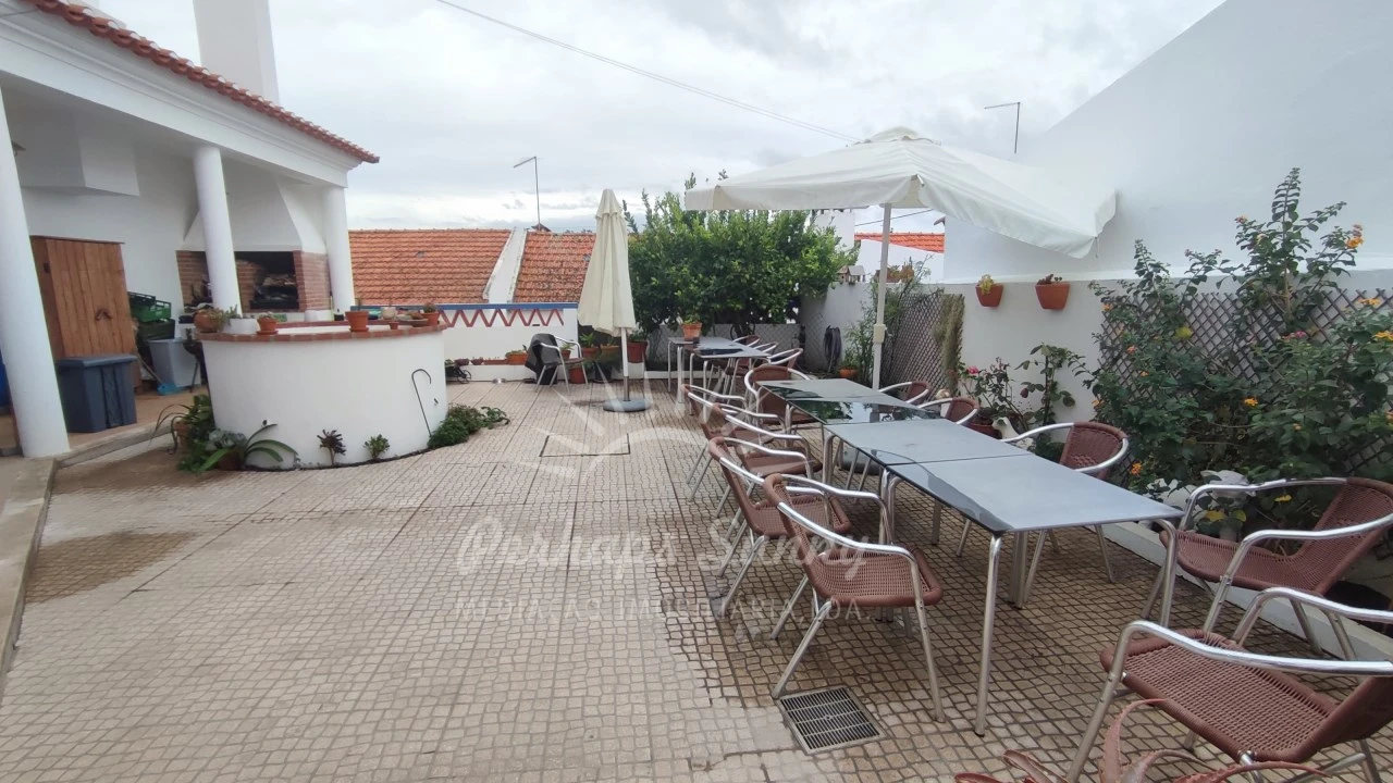 Moradia T3 para Venda em Santa Maria do Castelo e Santiago e Santa Susana Foto 11