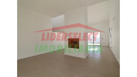 Moradia T4 para Venda em Silveira