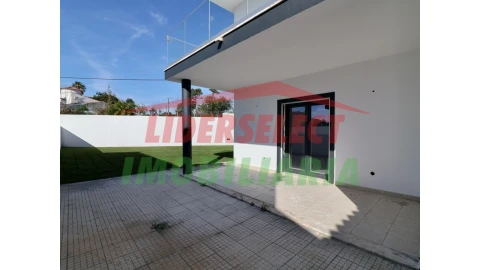 Moradia T4 para Venda em Silveira