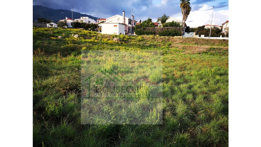 Terreno para Venda em Covilhã e Canhoso Foto 2