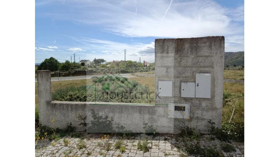 Terreno para Venda em Belmonte e Colmeal da Torre Foto 1