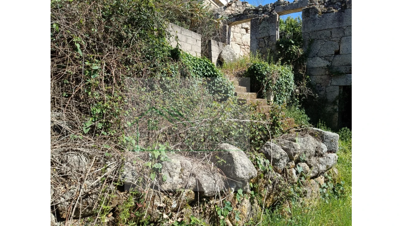 Moradia para Venda em Bendada Foto 5