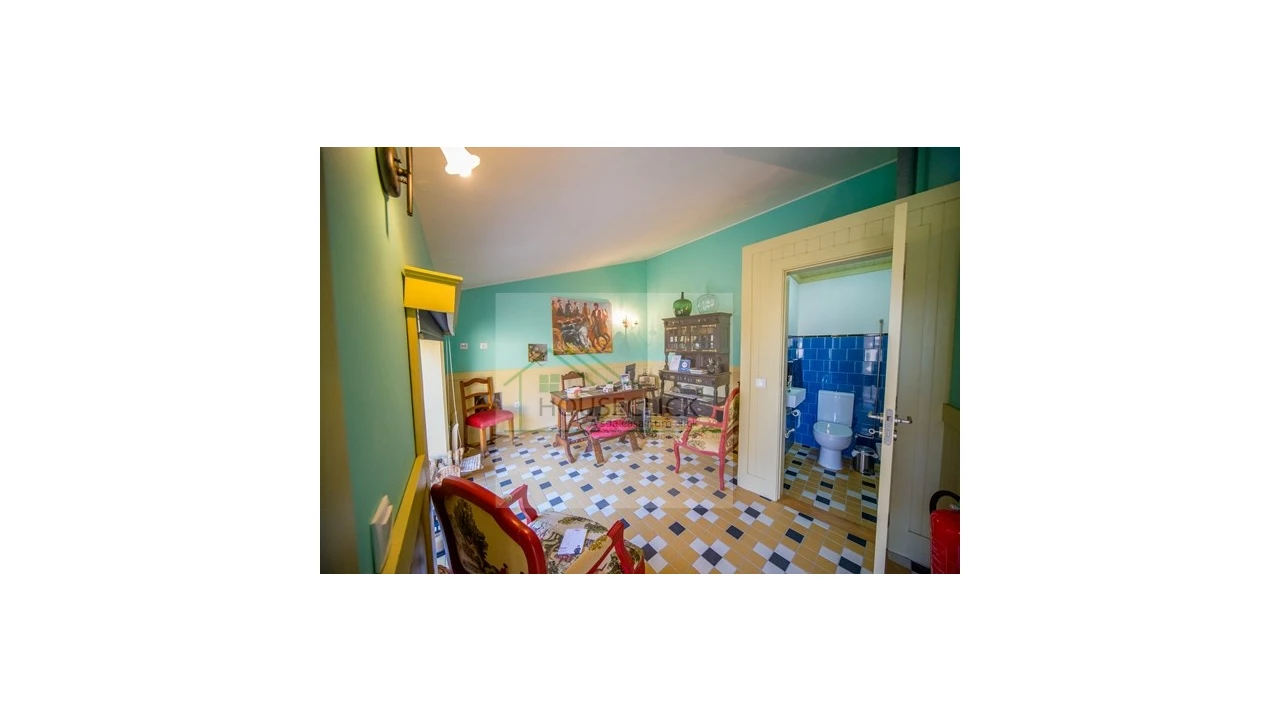 Moradia T6 para Venda em Aldeia do Bispo Foto 7