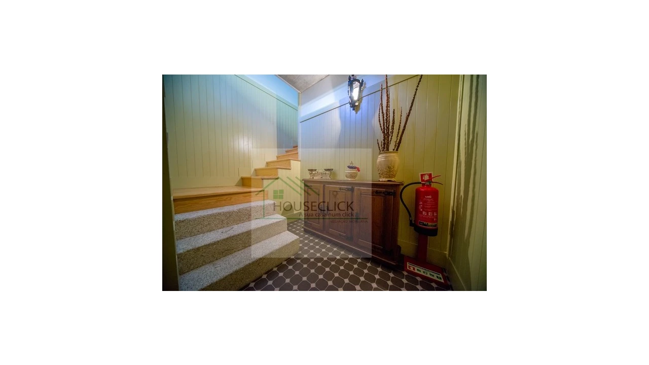 Moradia T6 para Venda em Aldeia do Bispo Foto 12