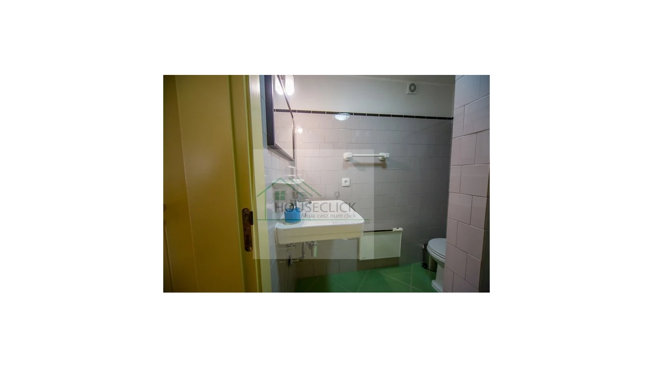 Moradia T6 para Venda em Aldeia do Bispo Foto 30