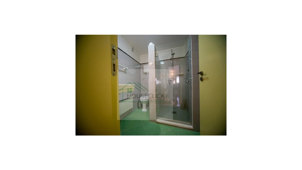 Moradia T6 para Venda em Aldeia do Bispo Foto 31