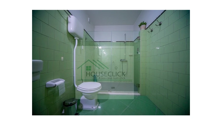 Moradia T6 para Venda em Aldeia do Bispo Foto 10