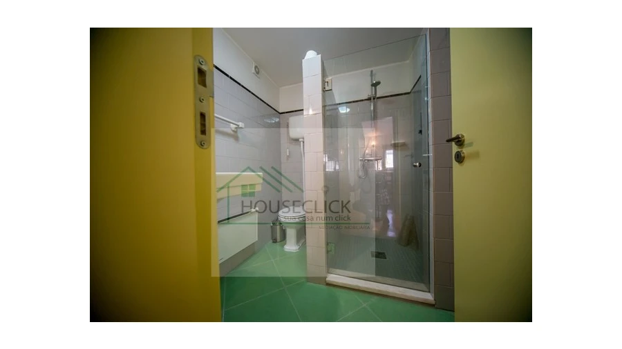 Moradia T6 para Venda em Aldeia do Bispo Foto 31