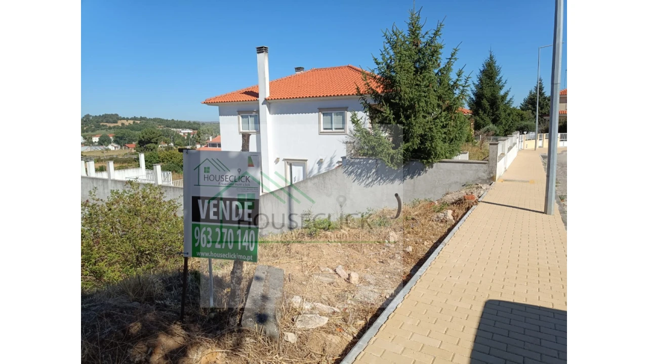Terreno para Venda em Sabugal e Aldeia de Santo António Foto 1