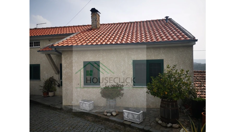 Moradia para Venda em Bendada Foto 1