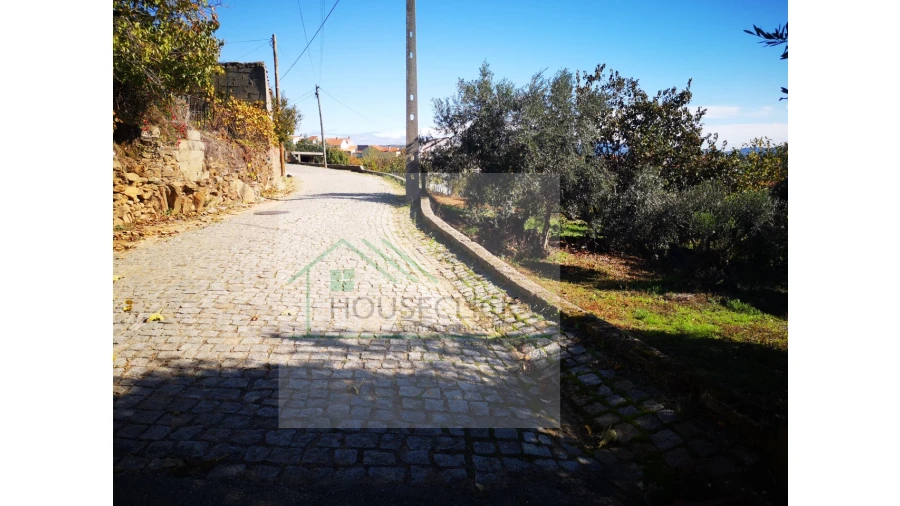 Terreno para Venda em Três Povos Foto 8