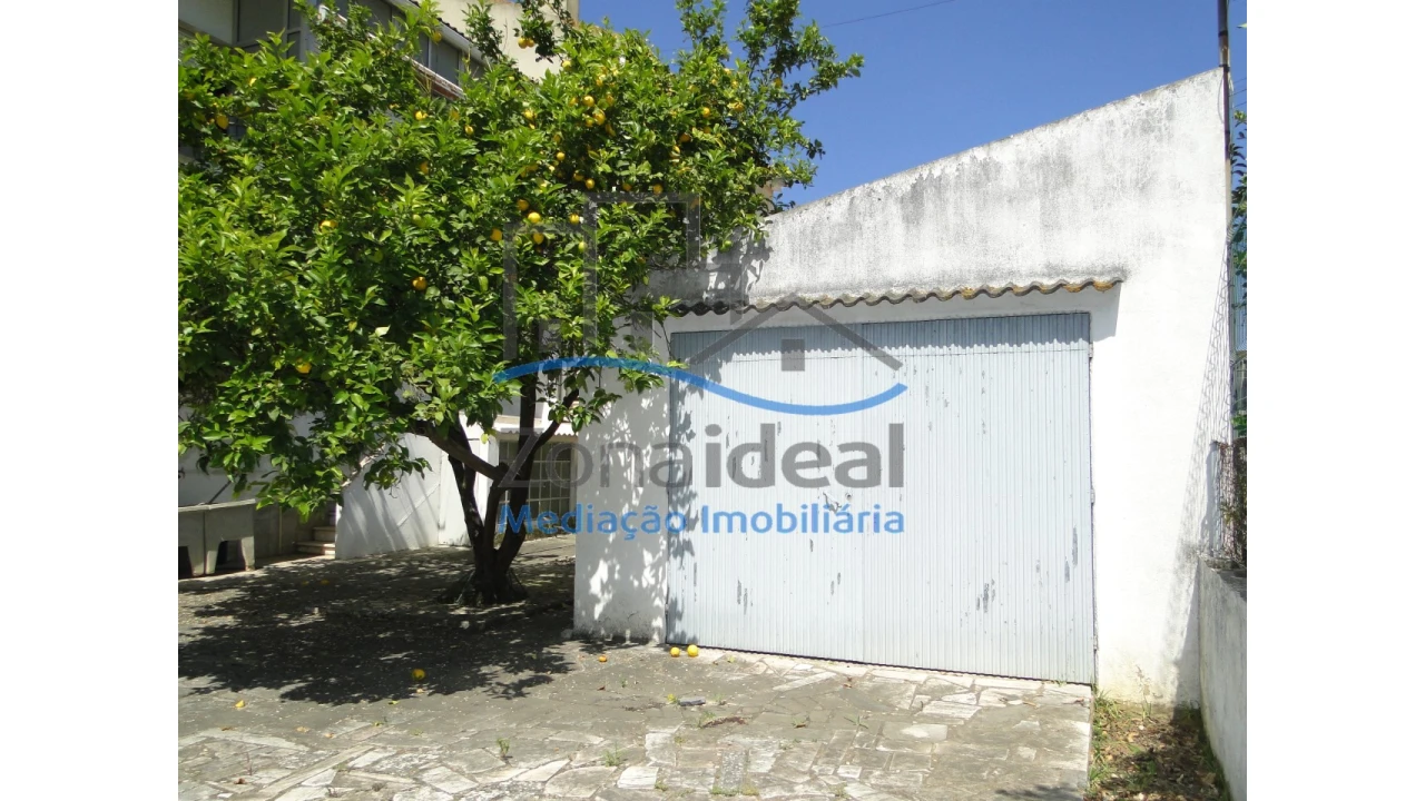 Moradia T5 para Venda em Carregado e Cadafais Foto 23