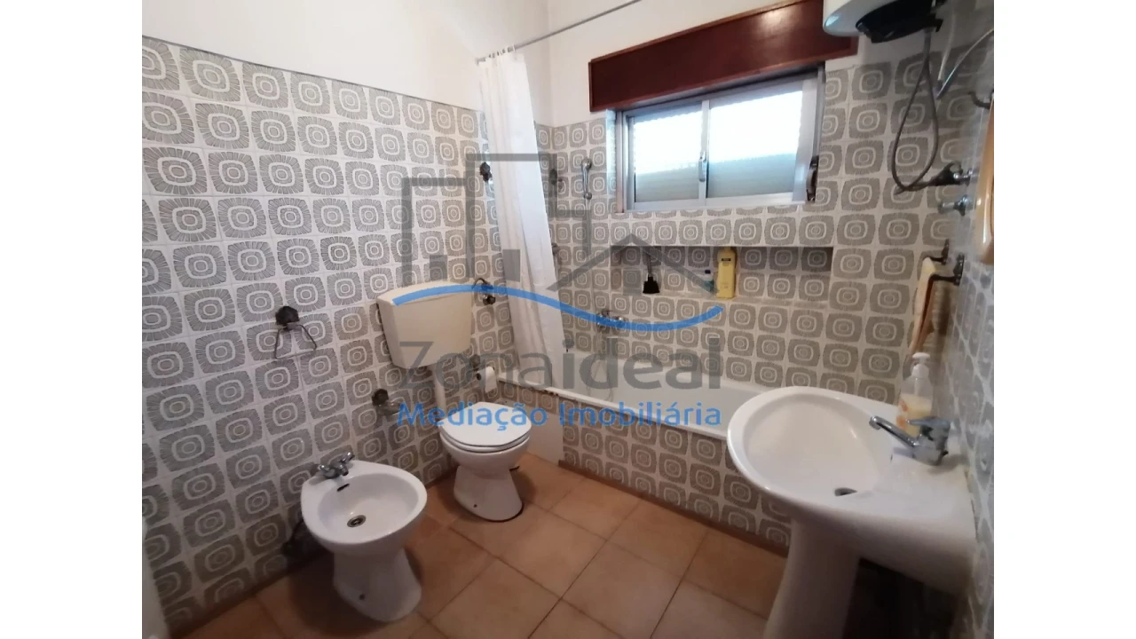 Moradia T5 para Venda em Carregado e Cadafais Foto 19