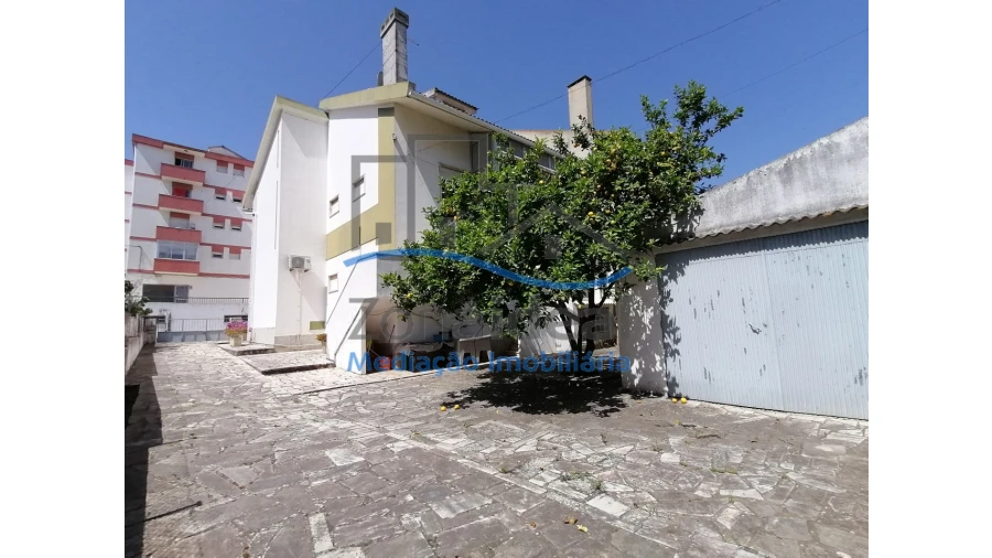 Moradia T5 para Venda em Carregado e Cadafais Foto 21