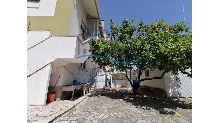 Moradia T5 para Venda em Carregado e Cadafais Foto 22