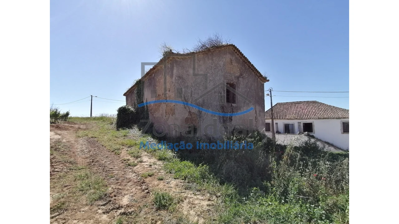 Moradia T4 para Venda em Carnota Foto 8