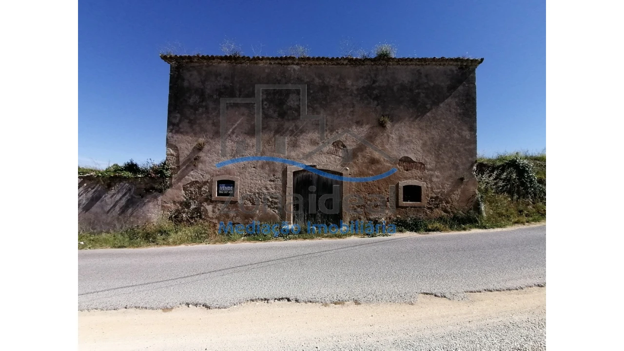 Moradia T4 para Venda em Carnota Foto 4