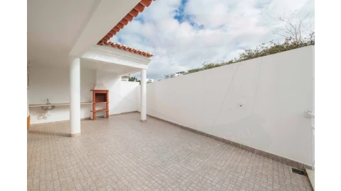 Moradia T3 para Venda em Ericeira