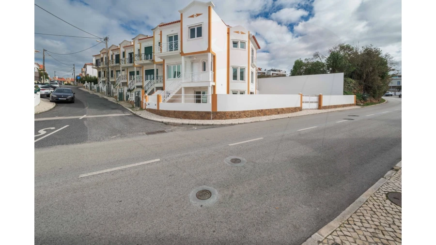 Moradia T3 para Venda em Ericeira