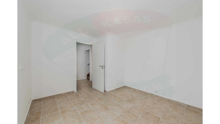 Moradia T3 para Venda em Ericeira Foto 40
