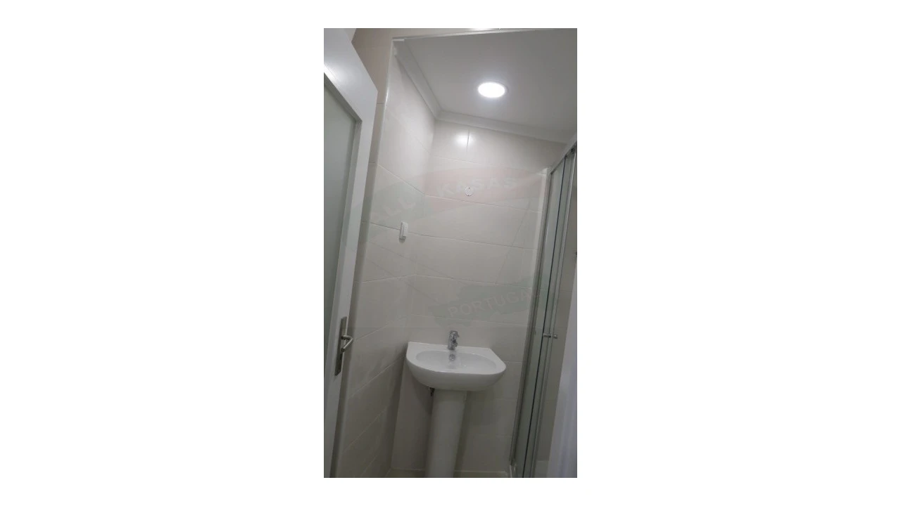 Prédio para Venda em Arroios Foto 17