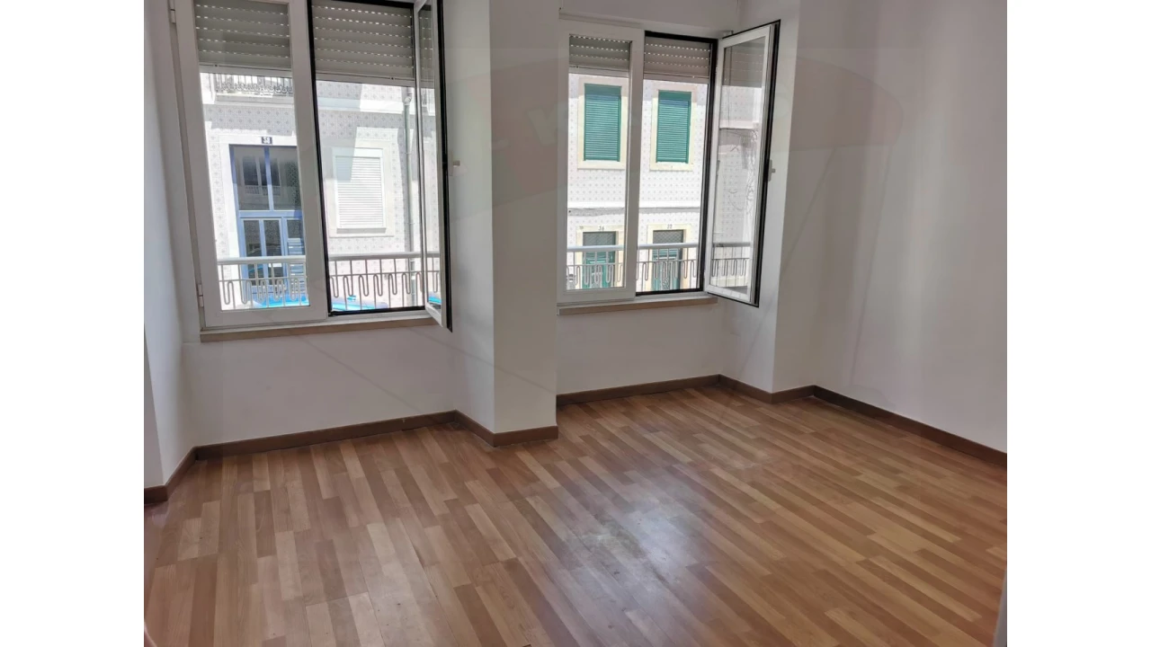 Prédio para Venda em Arroios Foto 4