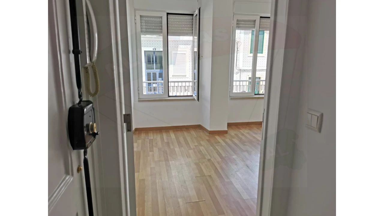 Prédio para Venda em Arroios Foto 3