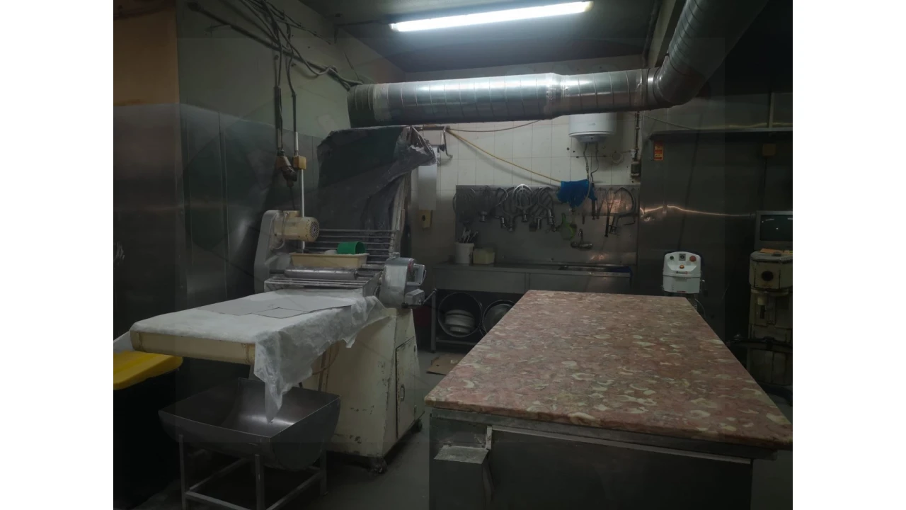 Negócio para Venda em Encosta do Sol Foto 9