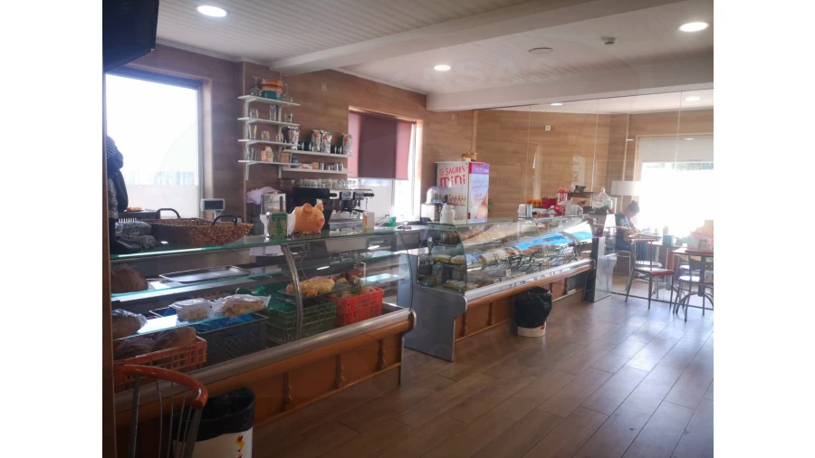 Negócio para Venda em Encosta do Sol