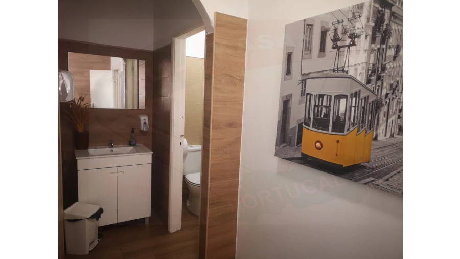 Negócio para Venda em Encosta do Sol Foto 2