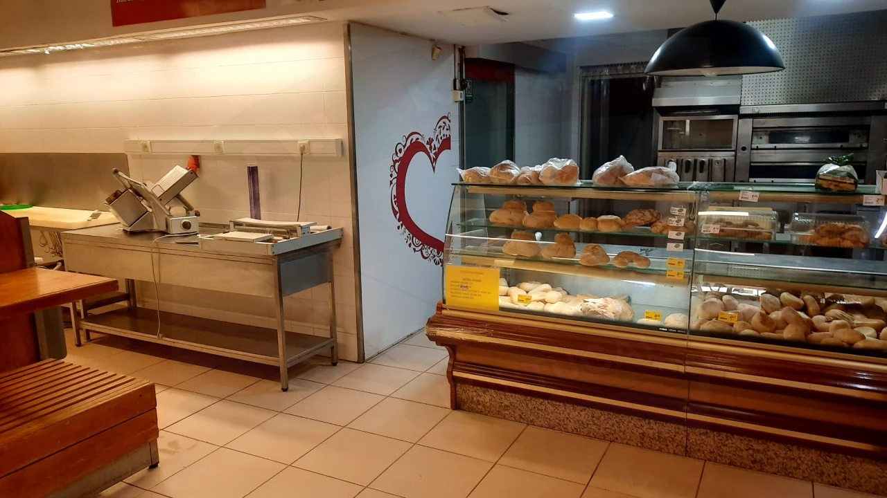 Loja para Venda em Massamá e Monte Abraão Foto 3