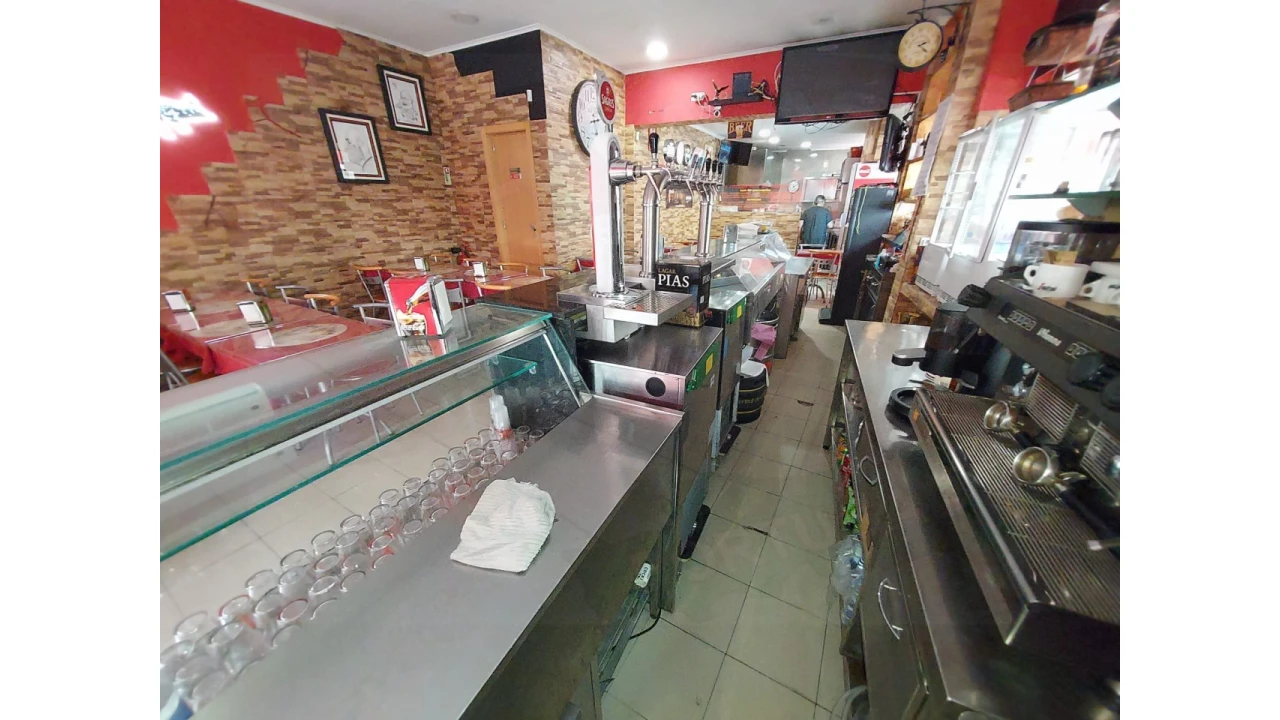 Negócio para Cedência de Quotas em Encosta do Sol Foto 10