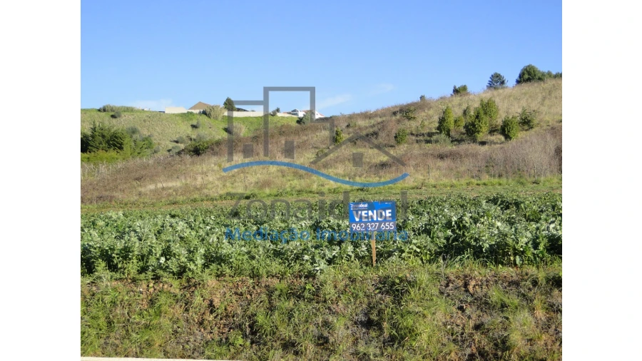 Terreno para Venda em Olhalvo Foto 2