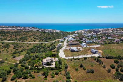 Terreno para Venda em Lagos (São Sebastião e Santa Maria)