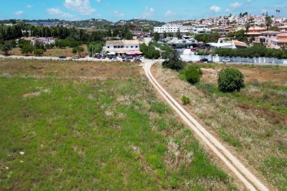 Terreno para Venda em Lagos (São Sebastião e Santa Maria)