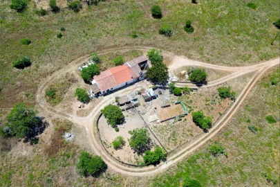 Terreno para Venda em Lagos (São Sebastião e Santa Maria)