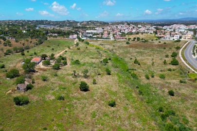 Terreno para Venda em Lagos (São Sebastião e Santa Maria)