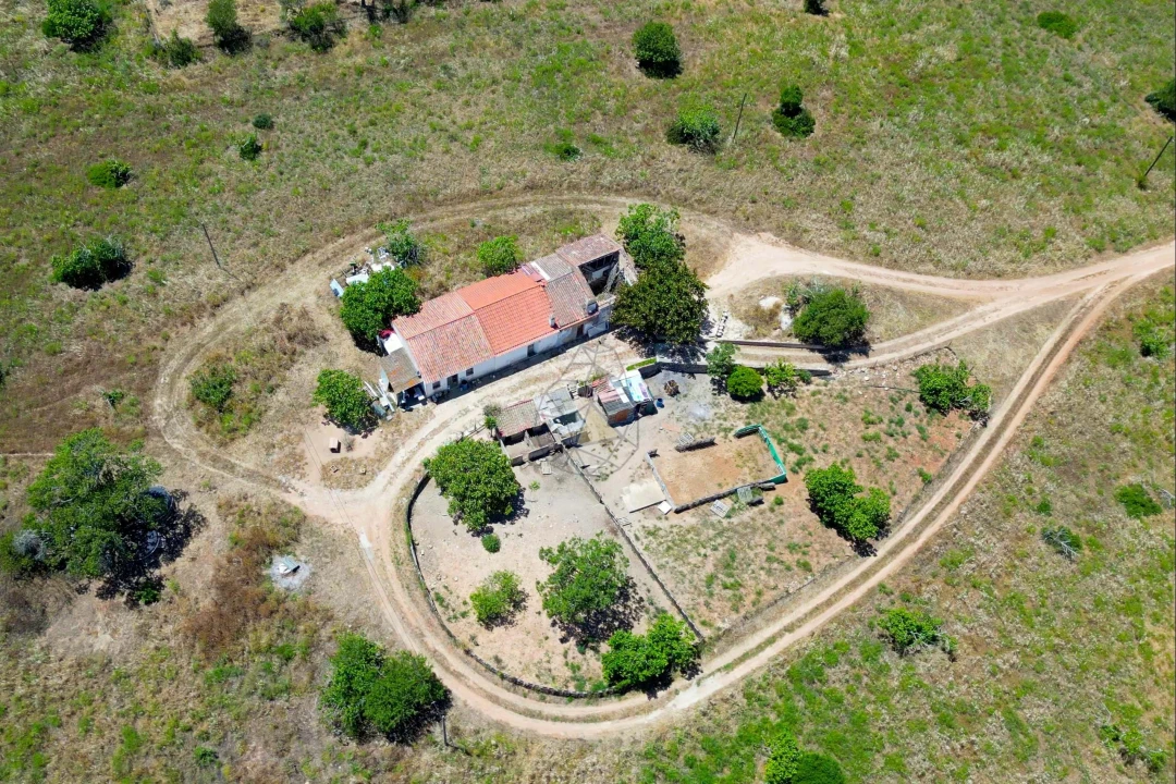 Terreno para Venda em Lagos (São Sebastião e Santa Maria) Foto 18
